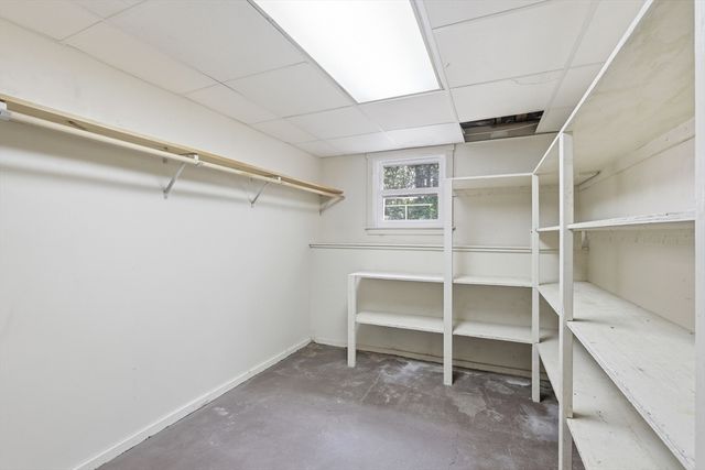 335 Pelham Rd, Dracut, MA 01826