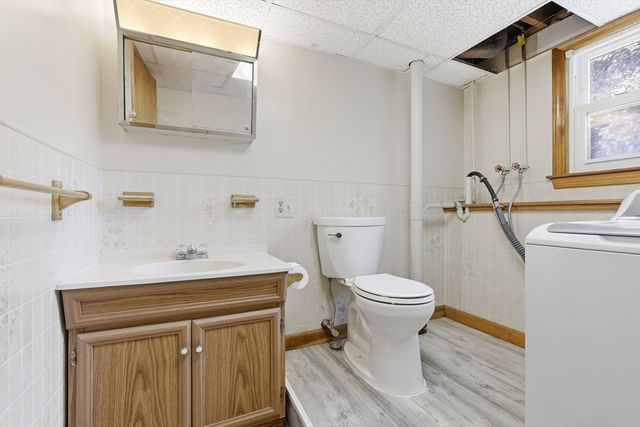 335 Pelham Rd, Dracut, MA 01826