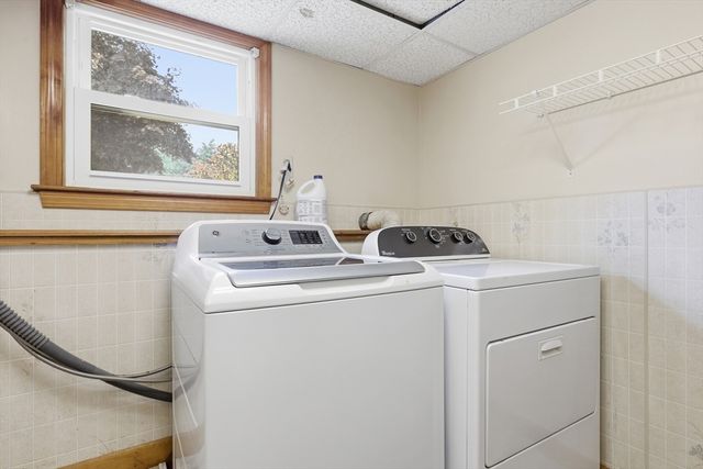 335 Pelham Rd, Dracut, MA 01826