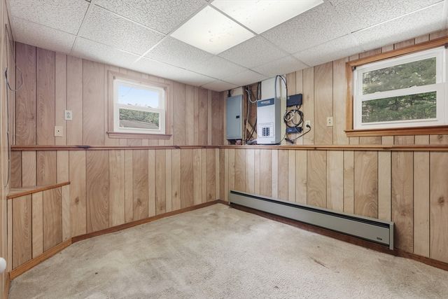 335 Pelham Rd, Dracut, MA 01826