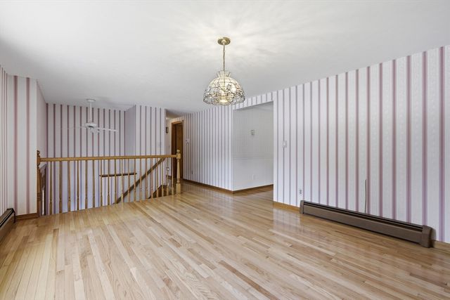 335 Pelham Rd, Dracut, MA 01826