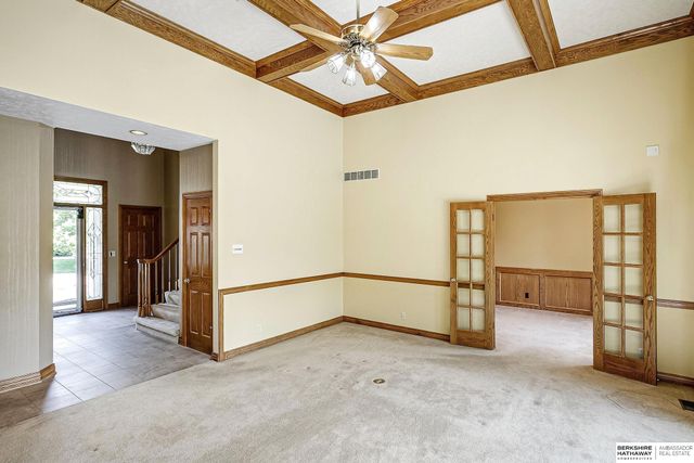 13027 Charles Street, Omaha, NE 68154