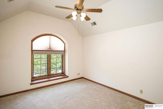 13027 Charles Street, Omaha, NE 68154