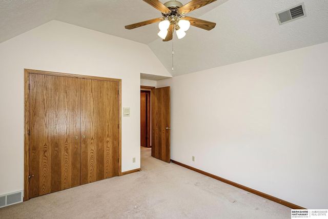 13027 Charles Street, Omaha, NE 68154