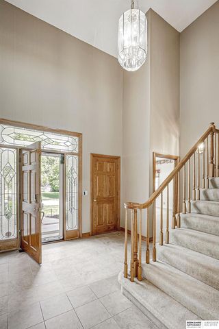13027 Charles Street, Omaha, NE 68154