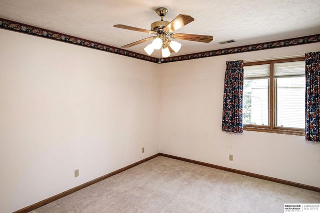 13027 Charles Street, Omaha, NE 68154