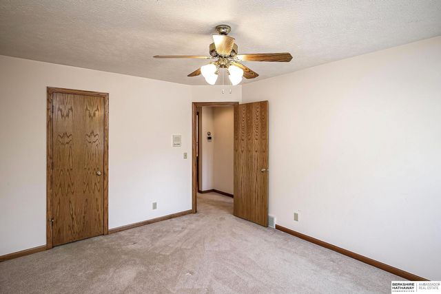 13027 Charles Street, Omaha, NE 68154