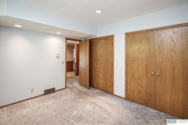 13027 Charles Street, Omaha, NE 68154