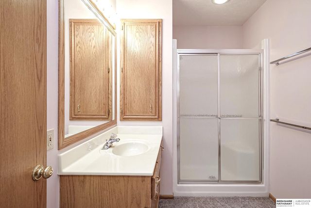 13027 Charles Street, Omaha, NE 68154