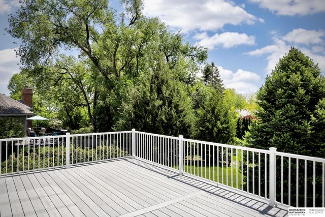 13027 Charles Street, Omaha, NE 68154