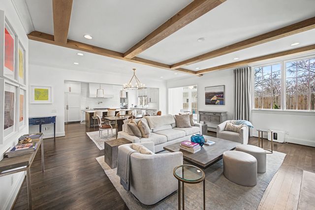 2402 Valley Brook Rd, Nashville, TN 37215