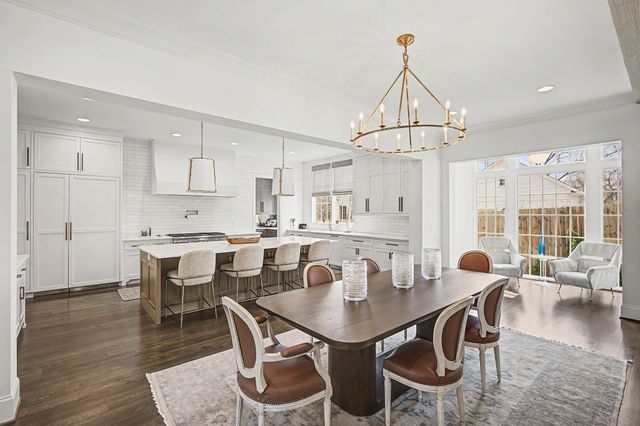 2402 Valley Brook Rd, Nashville, TN 37215