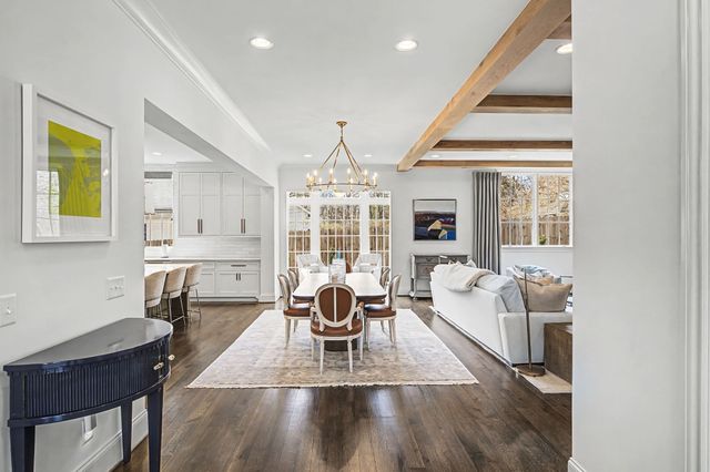 2402 Valley Brook Rd, Nashville, TN 37215