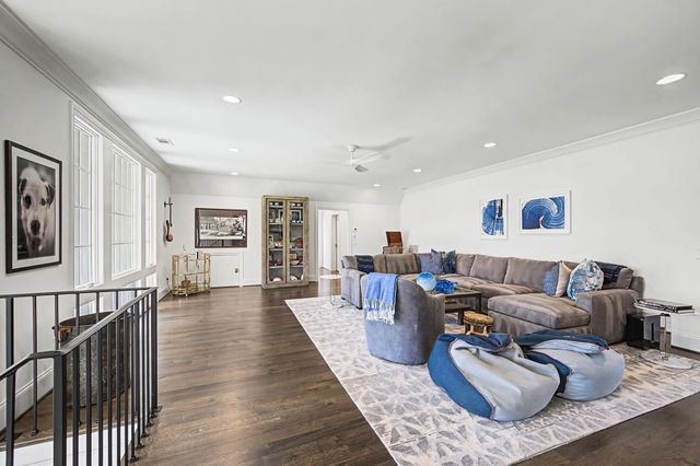 2402 Valley Brook Rd, Nashville, TN 37215