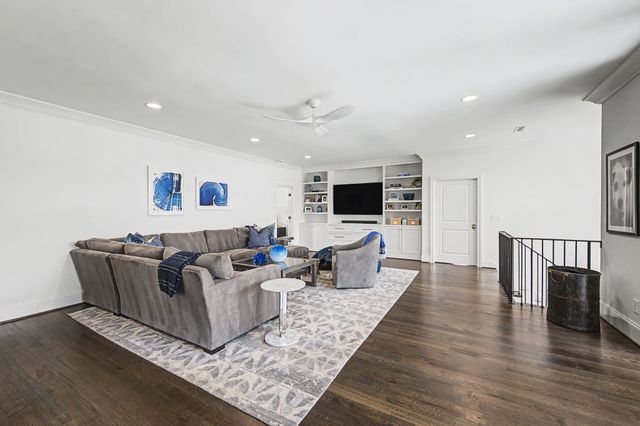 2402 Valley Brook Rd, Nashville, TN 37215