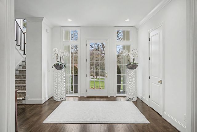 2402 Valley Brook Rd, Nashville, TN 37215