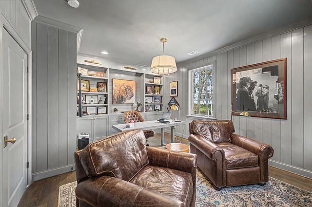 2402 Valley Brook Rd, Nashville, TN 37215