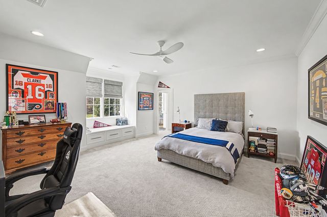 2402 Valley Brook Rd, Nashville, TN 37215