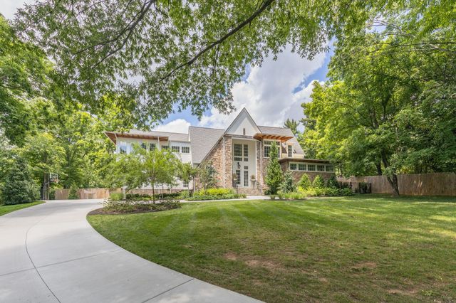 2402 Valley Brook Rd, Nashville, TN 37215