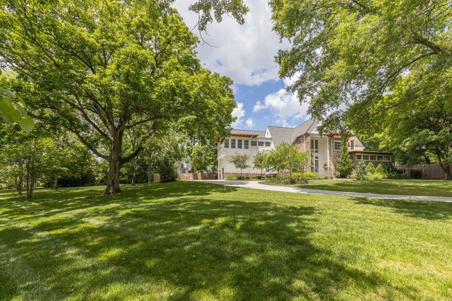 2402 Valley Brook Rd, Nashville, TN 37215