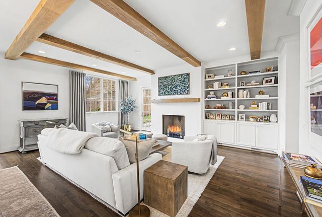 2402 Valley Brook Rd, Nashville, TN 37215