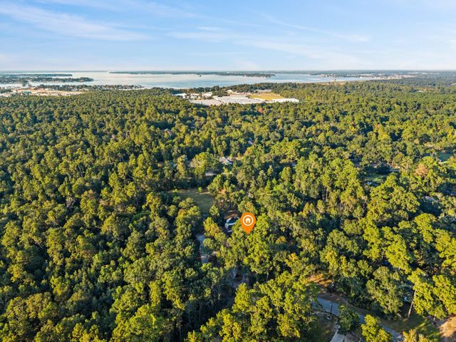 2004 Northshore Drive, Conroe, TX 77304