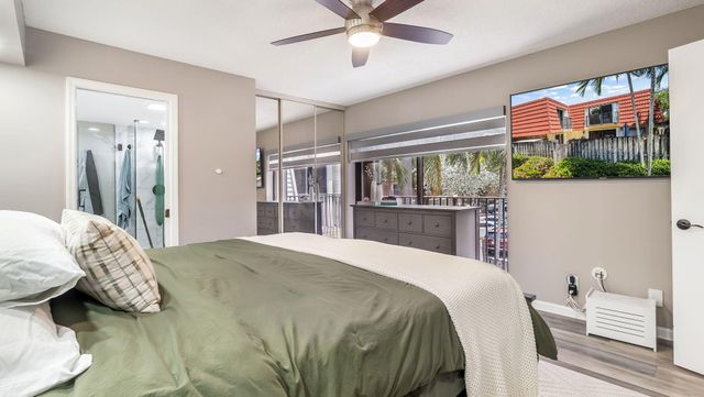 725 NW 99th Circle, Plantation, FL 33324
