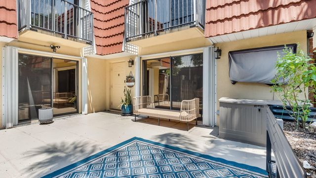 725 NW 99th Circle, Plantation, FL 33324