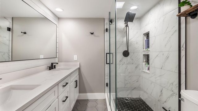 725 NW 99th Circle, Plantation, FL 33324