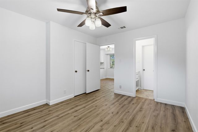 2115 Meadowlake Court, Arlington, TX 76013