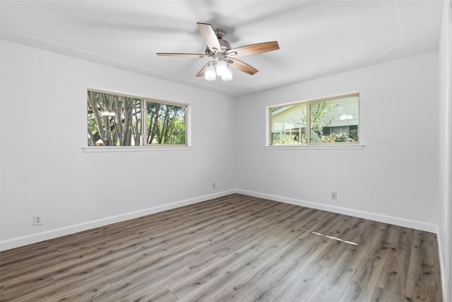 2115 Meadowlake Court, Arlington, TX 76013