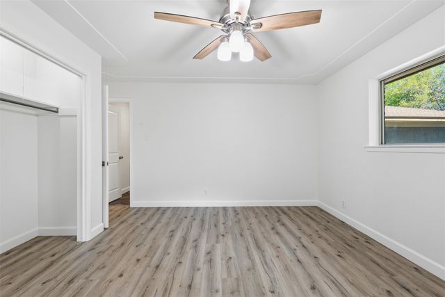 2115 Meadowlake Court, Arlington, TX 76013