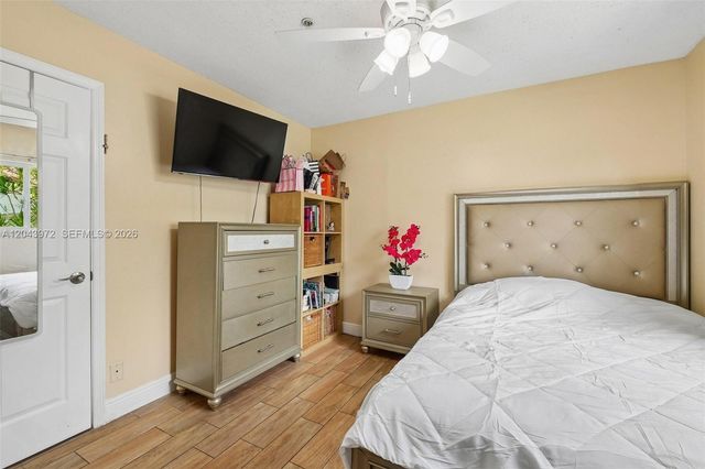 7506 NW 42nd St, Coral Springs, FL 33065