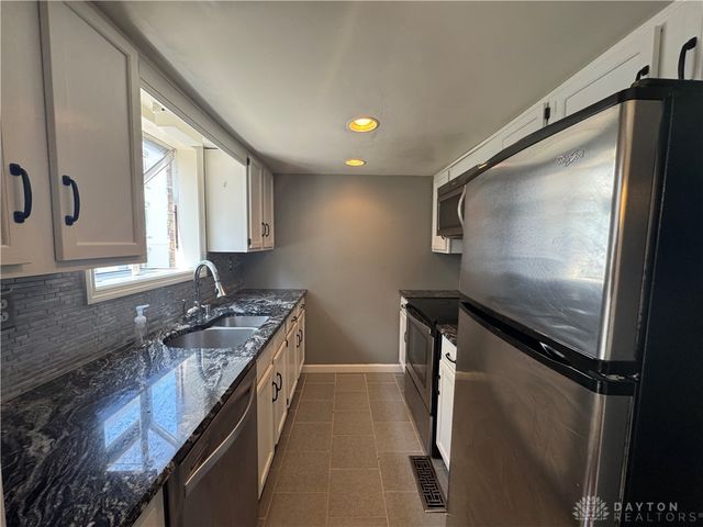 103 W Cooper Place, Dayton, OH 45402