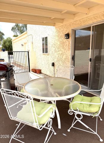 9419 E SUN LAKES Boulevard N, Sun Lakes, AZ 85248