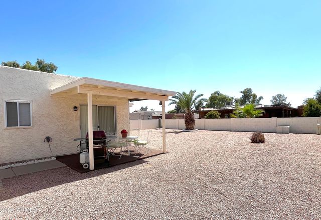 9419 E SUN LAKES Boulevard N, Sun Lakes, AZ 85248
