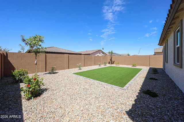 17351 W GRAY FOX Trail, Surprise, AZ 85387