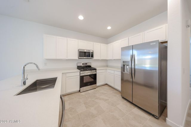 17351 W GRAY FOX Trail, Surprise, AZ 85387