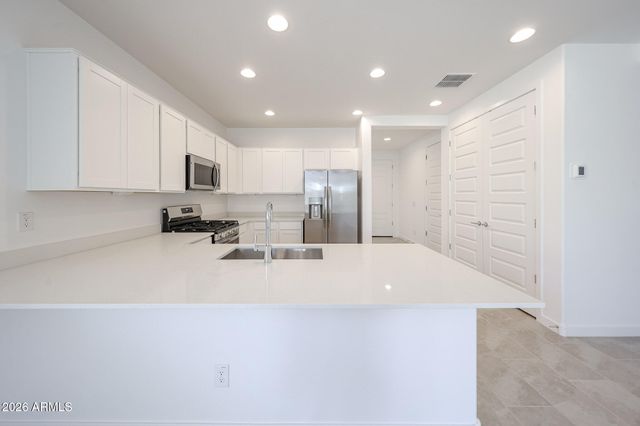 17351 W GRAY FOX Trail, Surprise, AZ 85387