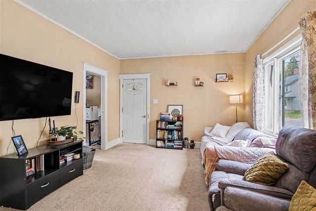 909 Alderman Street, Belding, MI 48809