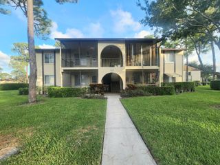 133 Lake Pine Circle, Greenacres, FL 33463