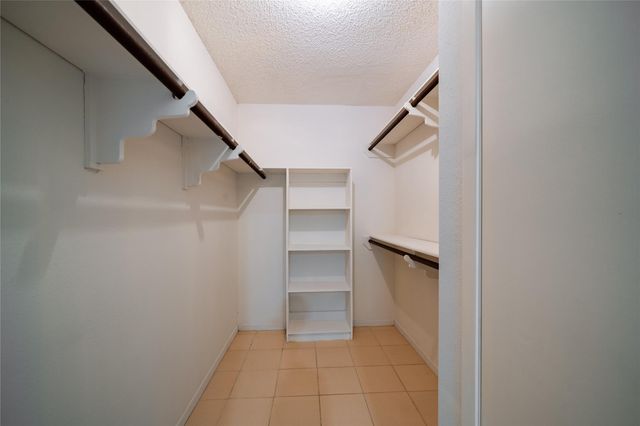 6122 Havendale Drive, Houston, TX 77072