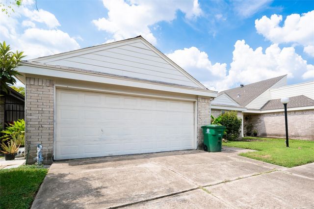 6122 Havendale Drive, Houston, TX 77072