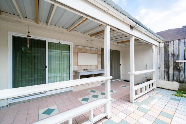 6122 Havendale Drive, Houston, TX 77072