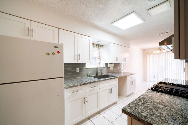 6122 Havendale Drive, Houston, TX 77072