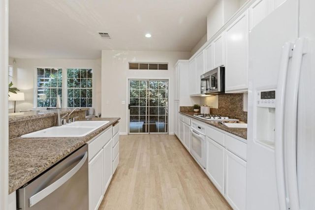 101 Woodhill Drive, Scotts Valley, CA 95066