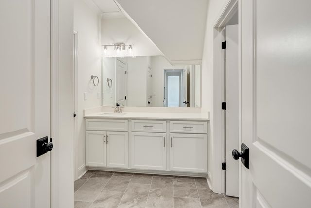 602 CEDAR SHADOWS CIR W, Collierville, TN 38017