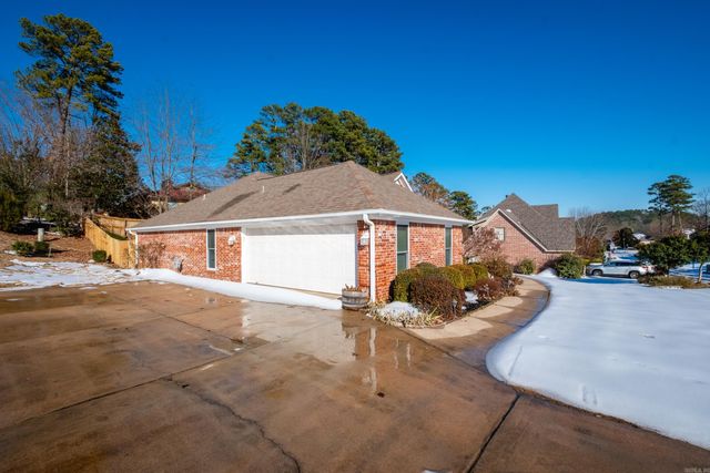 1804 Sawgrass Drive, Little Rock, AR 72212