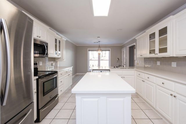 1804 Sawgrass Drive, Little Rock, AR 72212