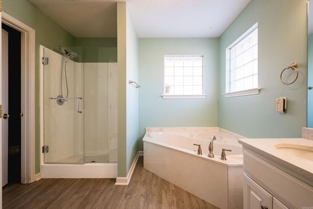 1804 Sawgrass Drive, Little Rock, AR 72212